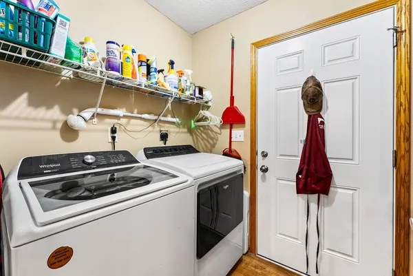 $289,900 | 206 Brookview Lane, Durant, IA 52747