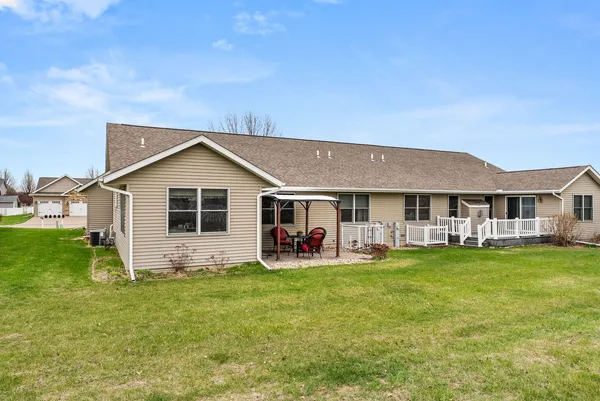 $289,900 | 206 Brookview Lane, Durant, IA 52747