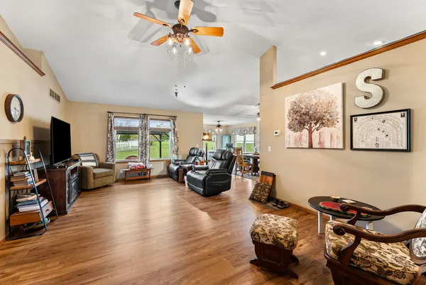 $289,900 | 206 Brookview Lane, Durant, IA 52747