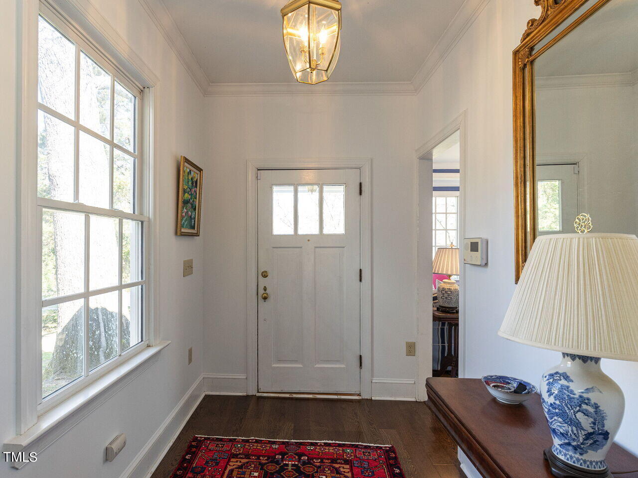 2729 Van Dyke Avenue Raleigh, NC 27607 - Photo 37 of 39 005-1280x960-foyer-entry