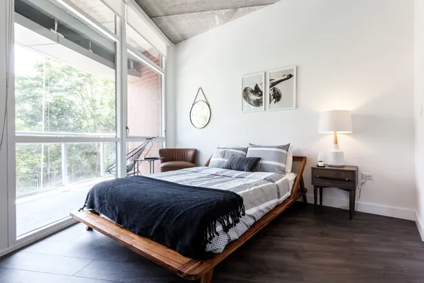 $4,995 | 1590 Elmwood Avenue, Unit 304, Evanston, IL 60201