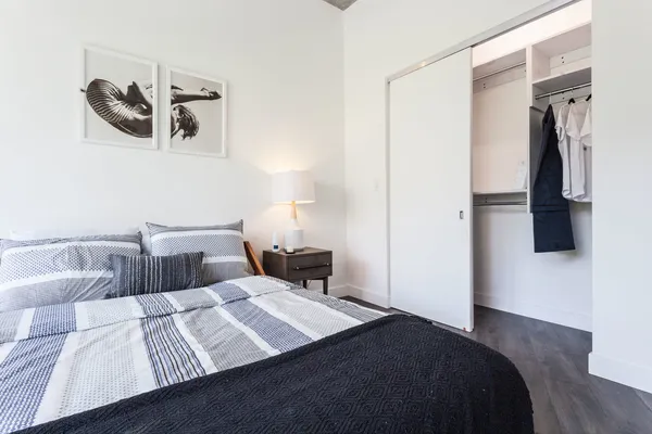 $4,995 | 1590 Elmwood Avenue, Unit 304, Evanston, IL 60201