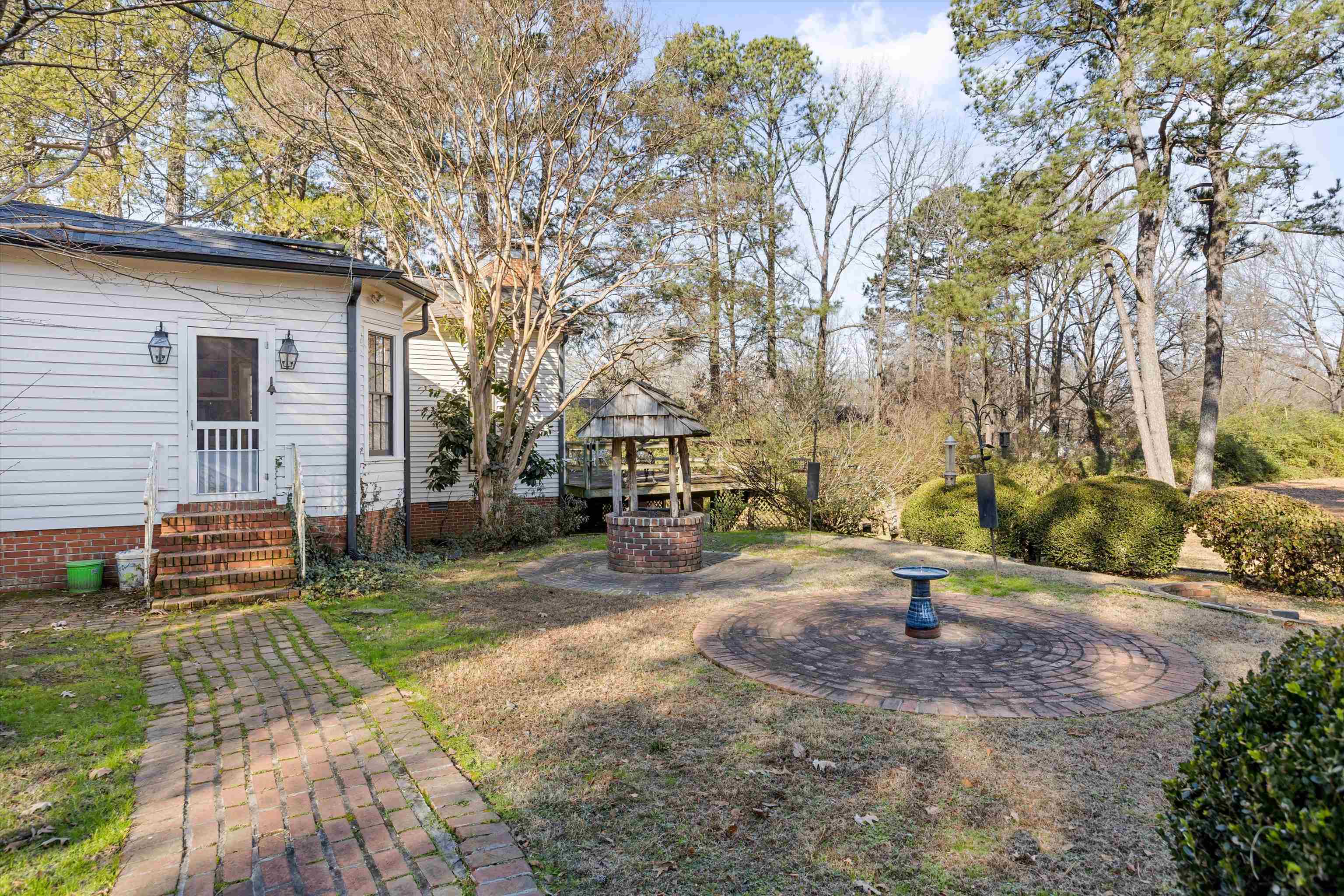 8516 Dogwood Road Germantown, TN 38139 - Photo 27 of 40 View from parking area to kitchen door