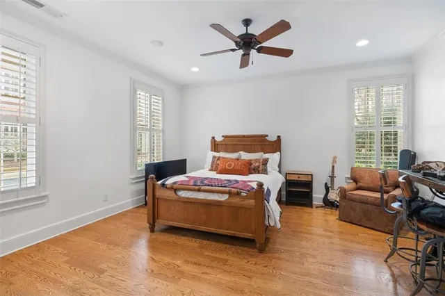 a picture of a bench in front of a building