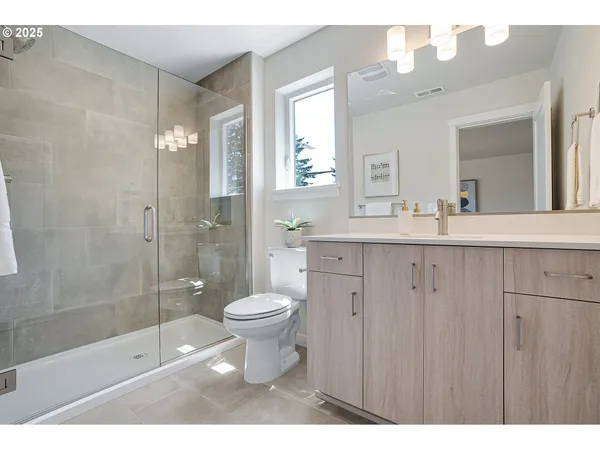 $339,900 | 15143 East Burnside Street, Portland, OR 97230