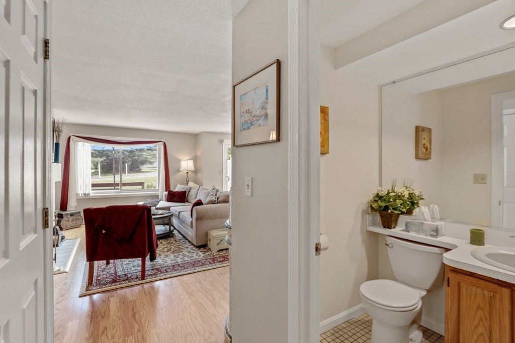 79 Stone Ridge Road, Unit 79 Franklin, MA 02038 - Photo 15 of 41 Gallery Image 15