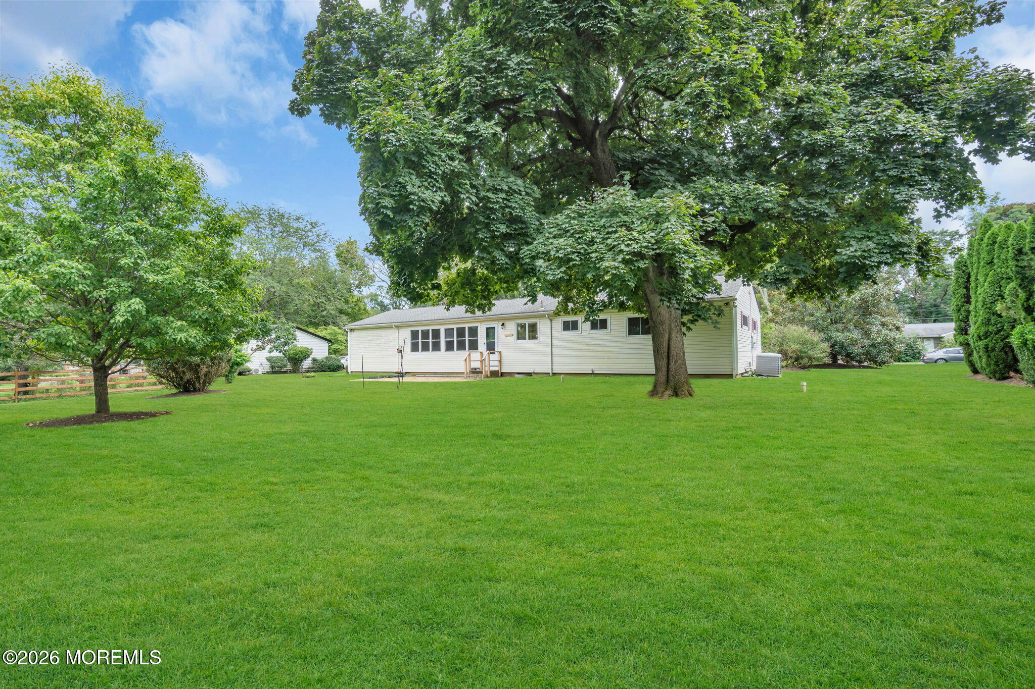 27 Wyckham Road Tinton Falls, NJ 07724 - Photo 39 of 46 57-web-or-mls-DSC00743-1