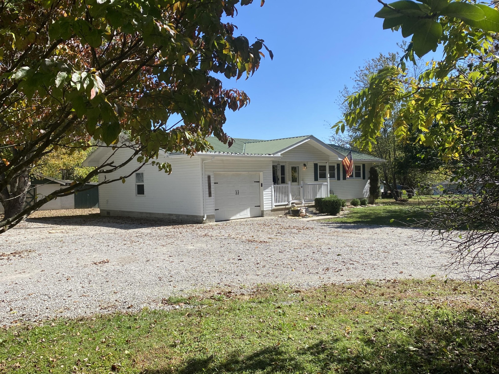 1126 Hamilton Field Road Jamestown, TN 38556 - Photo 15 of 33 Gallery Image 15