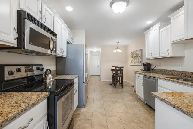 $265,000 | 2521 Windward Boulevard, Champaign, IL 61821