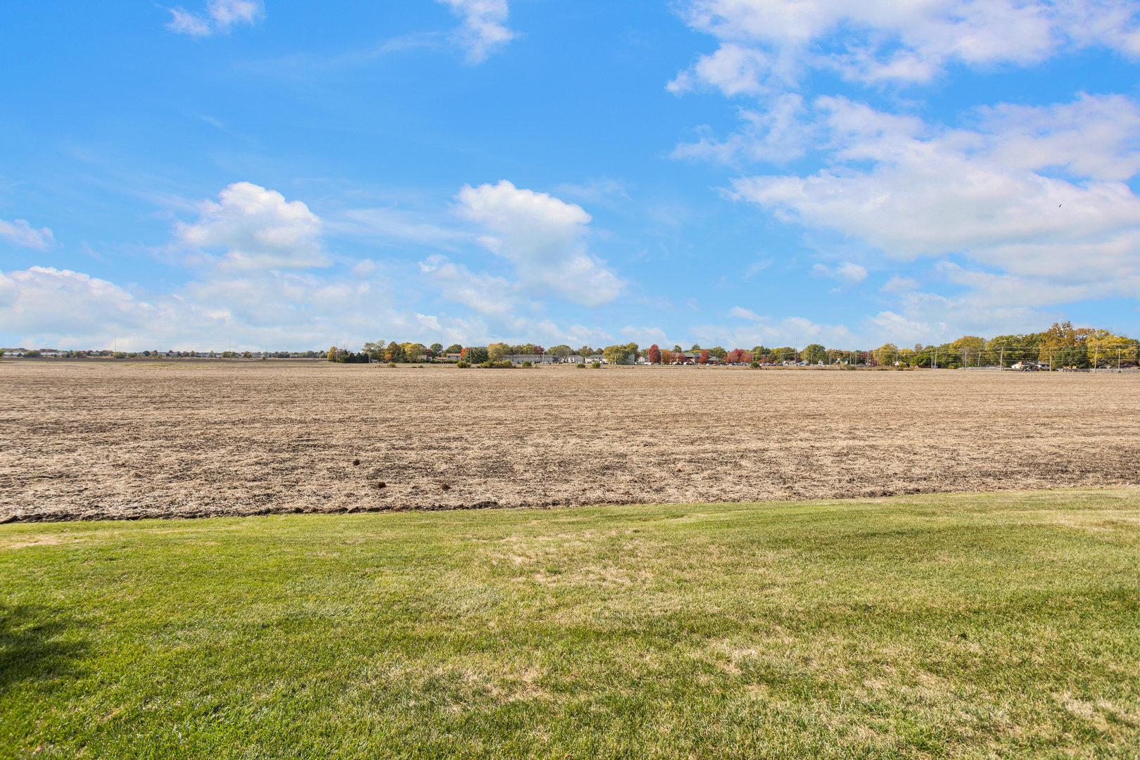 2521 Windward Boulevard Champaign, IL 61821 - Photo 33 of 35