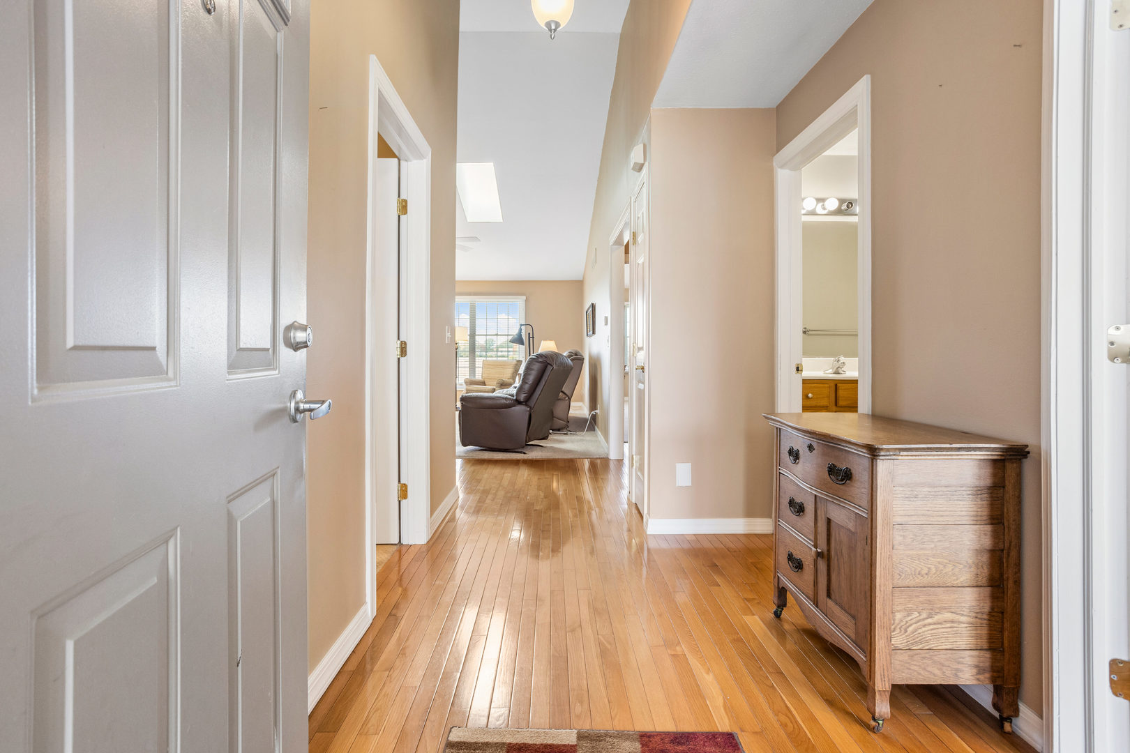 2521 Windward Boulevard Champaign, IL 61821 - Photo 4 of 35