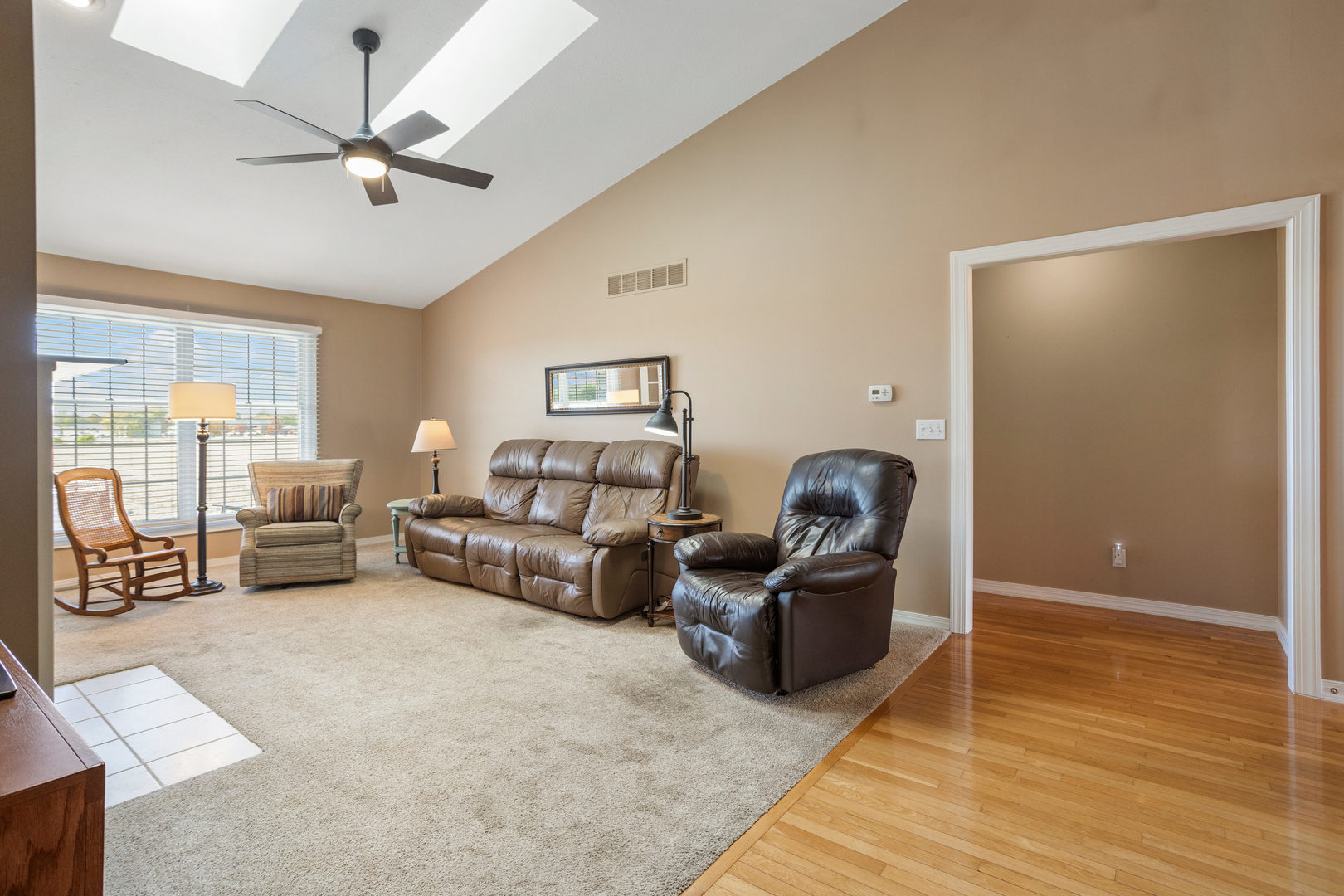 2521 Windward Boulevard Champaign, IL 61821 - Photo 7 of 35