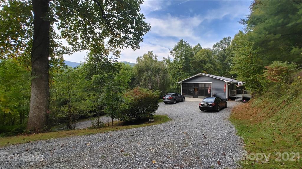 143 Leon Barron Road Sylva, NC 28779 - Photo 18 of 32 Gallery Image 18