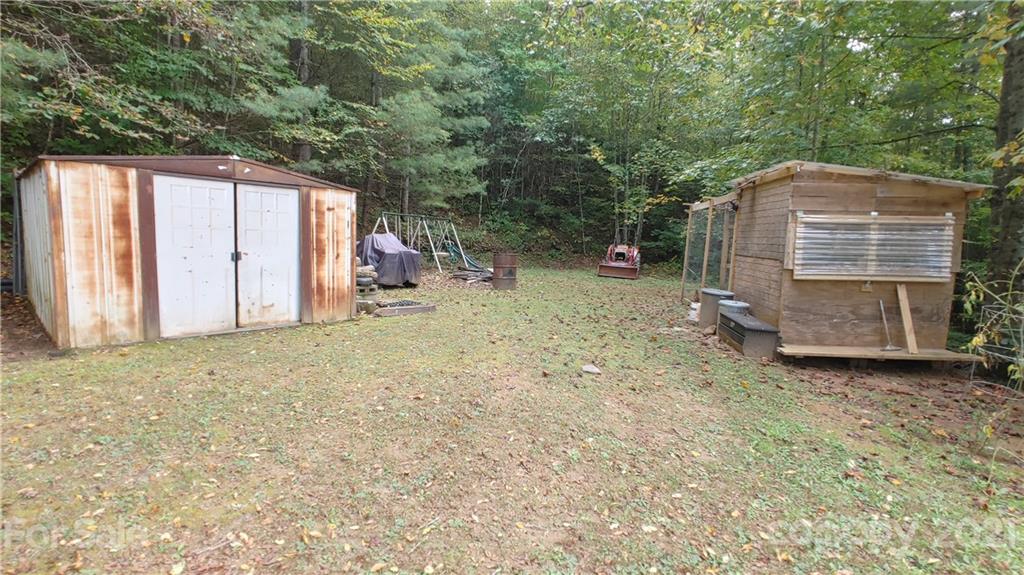143 Leon Barron Road Sylva, NC 28779 - Photo 20 of 32 Gallery Image 20