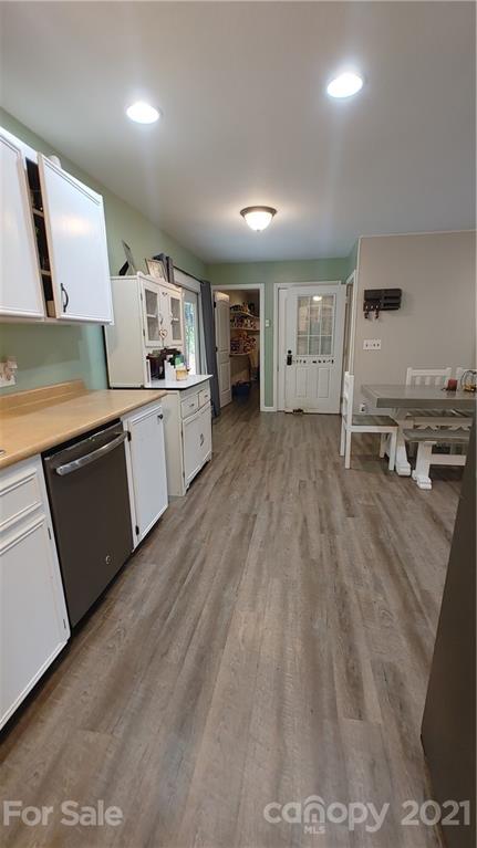 143 Leon Barron Road Sylva, NC 28779 - Photo 8 of 32 Gallery Image 8