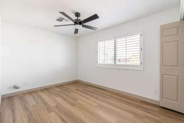 $2,495 | 5739 West Monte Vista Road, Phoenix, AZ 85035