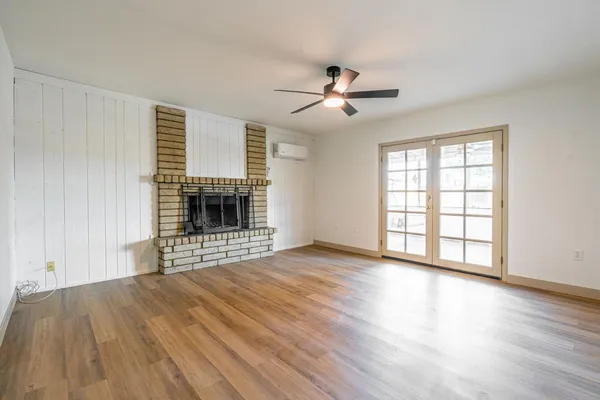 $2,495 | 5739 West Monte Vista Road, Phoenix, AZ 85035