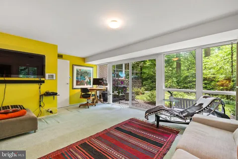 $1,540,000 | 8034 Park Overlook Drive, Bethesda, MD 20817