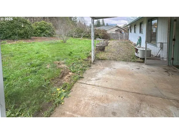 $255,000 | 1023 Northeast Primrose Place, Grants Pass, OR 97526