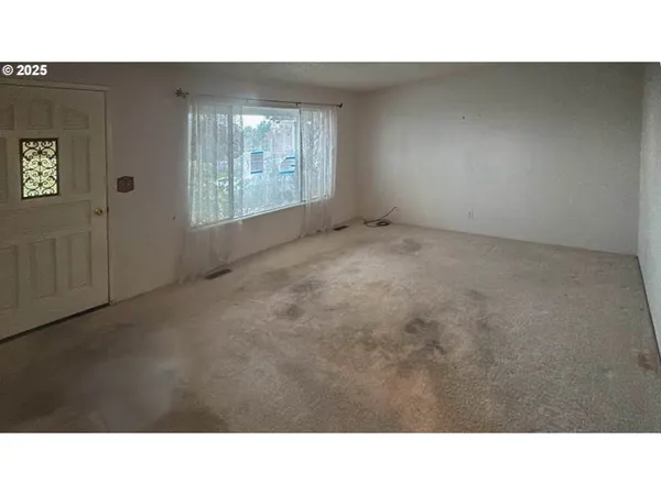 $255,000 | 1023 Northeast Primrose Place, Grants Pass, OR 97526