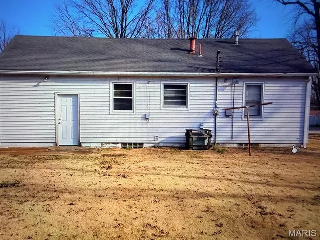 $1,000 | 1716 Loretta Avenue, East St. Louis, IL 62206