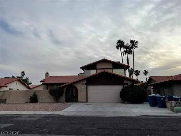 $2,450 | 3823 El Camino Road, Las Vegas, NV 89103