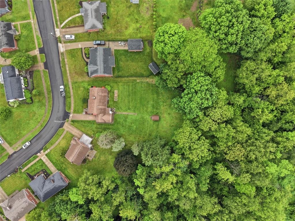 2207 Ridgevue Avenue Aliquippa, PA 15001 - Photo 28 of 41
