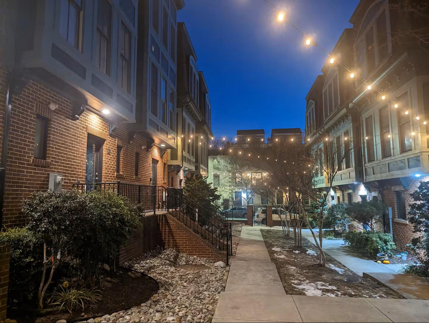 24 South Regester Street Baltimore, MD 21231 - Photo 30 of 32 Charming Evening Glow in the Courtyard