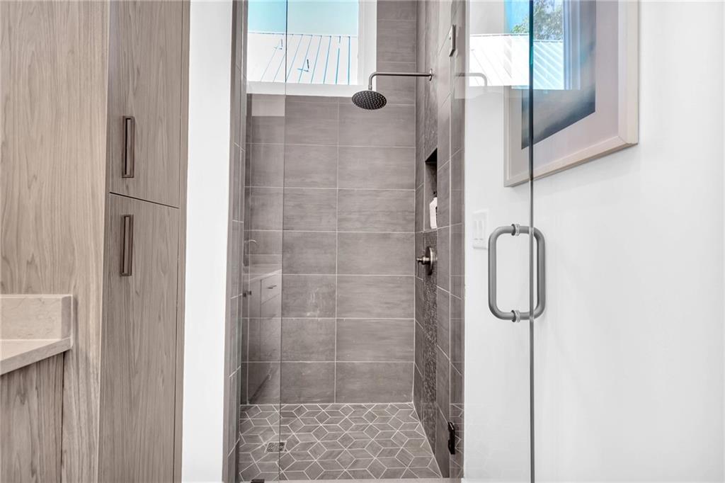 1250 Lupo Loop Chattahoochee Hills, GA 30268 - Photo 27 of 49 a bathroom with a shower