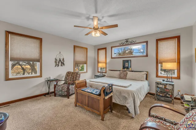 $449,000 | 4422 Southwest Lakeside Drive, Topeka, KS 66610