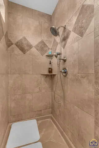 $449,000 | 4422 Southwest Lakeside Drive, Topeka, KS 66610