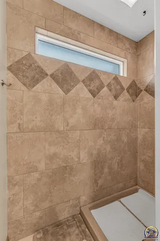 $449,000 | 4422 Southwest Lakeside Drive, Topeka, KS 66610