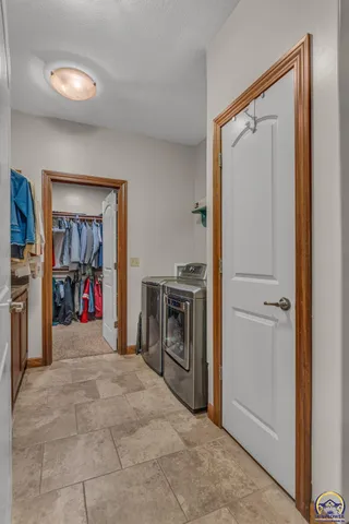 $449,000 | 4422 Southwest Lakeside Drive, Topeka, KS 66610