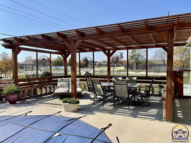 $449,000 | 4422 Southwest Lakeside Drive, Topeka, KS 66610