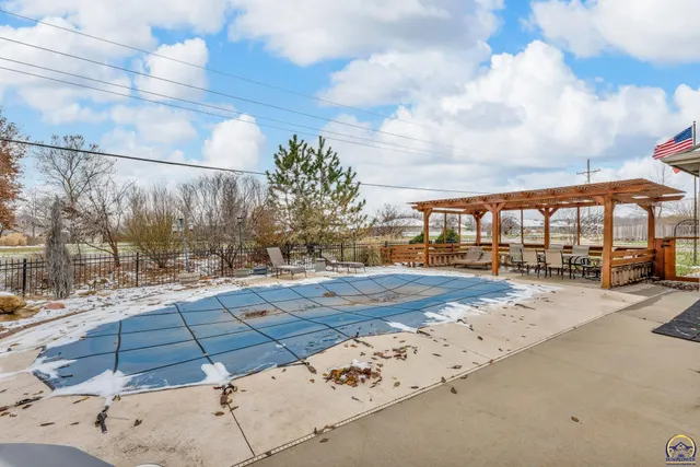 $449,000 | 4422 Southwest Lakeside Drive, Topeka, KS 66610