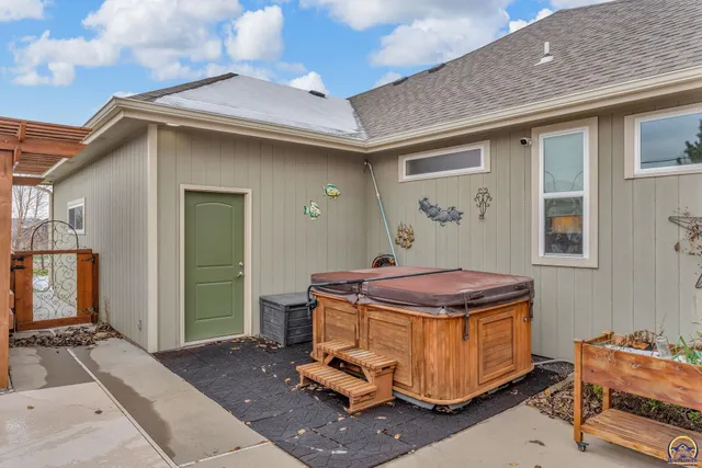 $449,000 | 4422 Southwest Lakeside Drive, Topeka, KS 66610