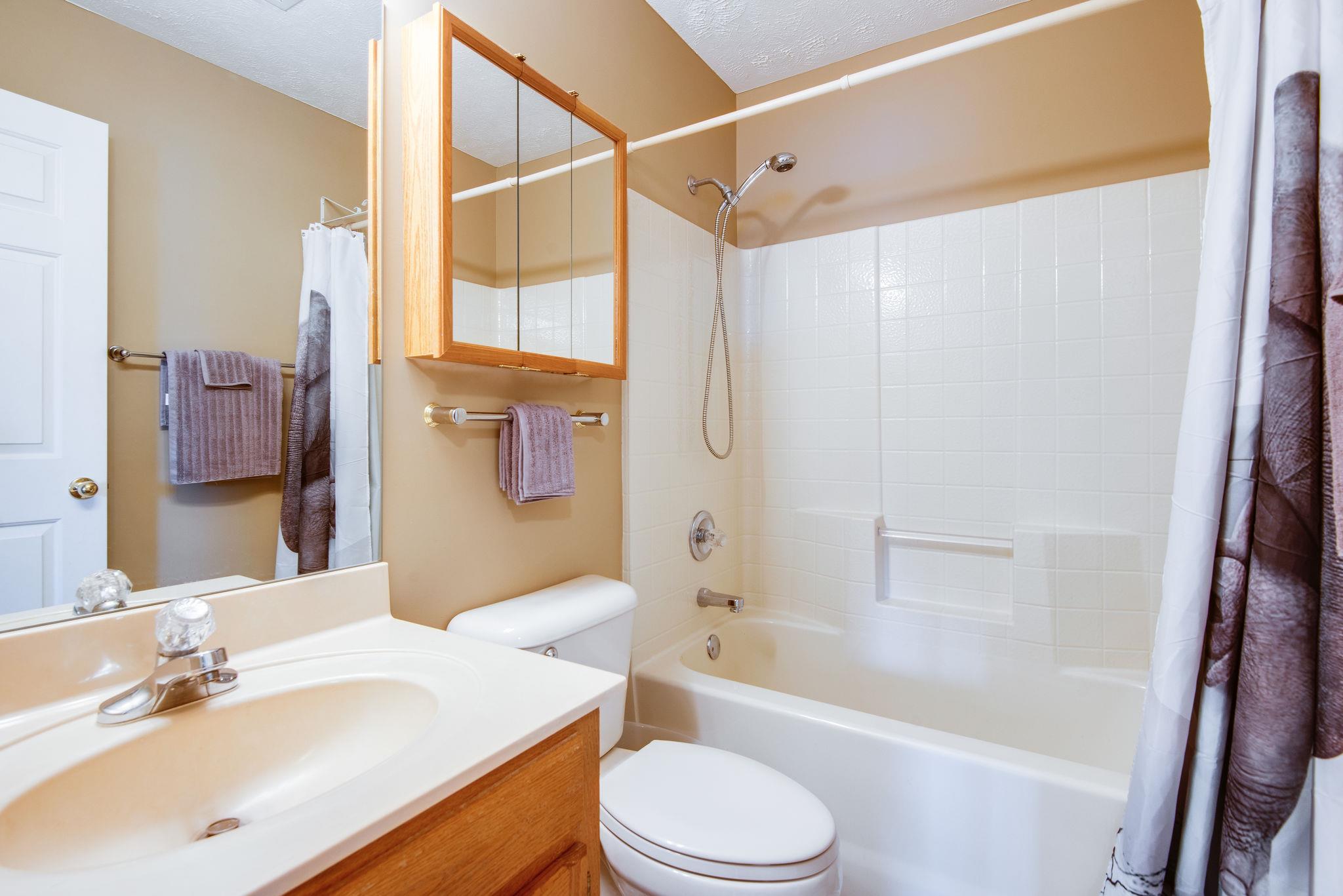 2873 Call Hill Road Nashville, TN 37211 - Photo 23 of 28 Upper Level Full Bath