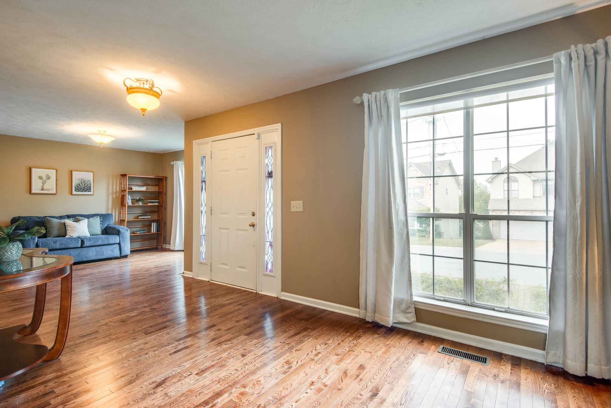 2873 Call Hill Road Nashville, TN 37211 - Photo 4 of 28 Welcoming Entryway