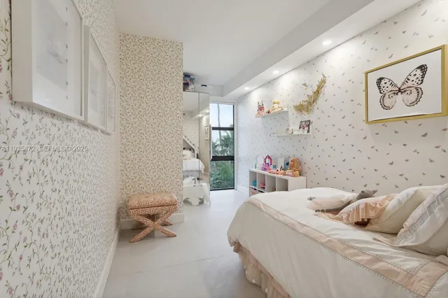 $9,000 | 1111 Crandon Boulevard, Unit B101, Key Biscayne, FL 33149