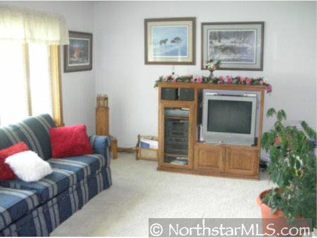 1407 26th Street Southeast Rochester, MN 55904 - Photo 4 of 9 Gallery Image 4