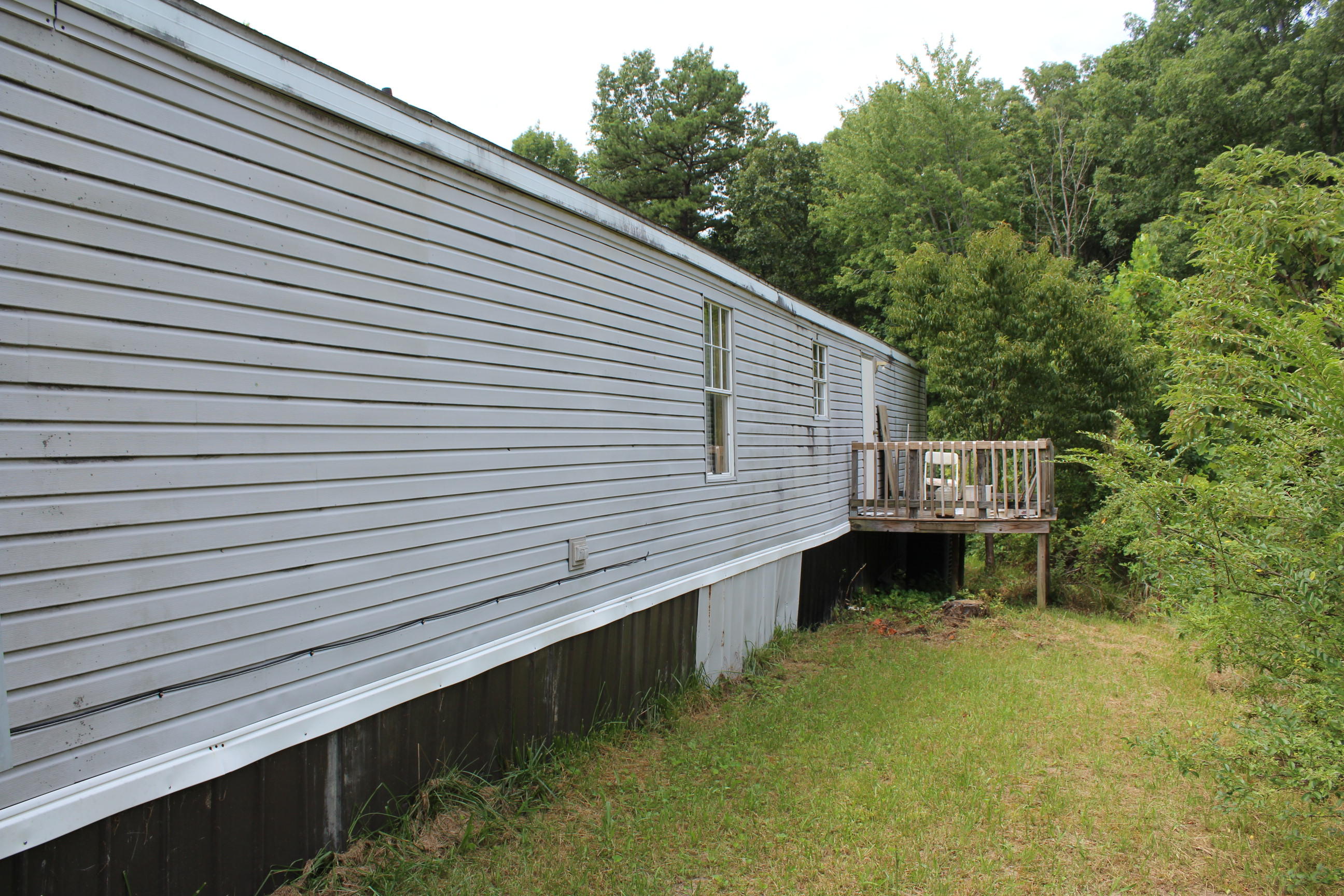 730 Fairgrounds Road Jamestown, TN 38556 - Photo 4 of 15 004