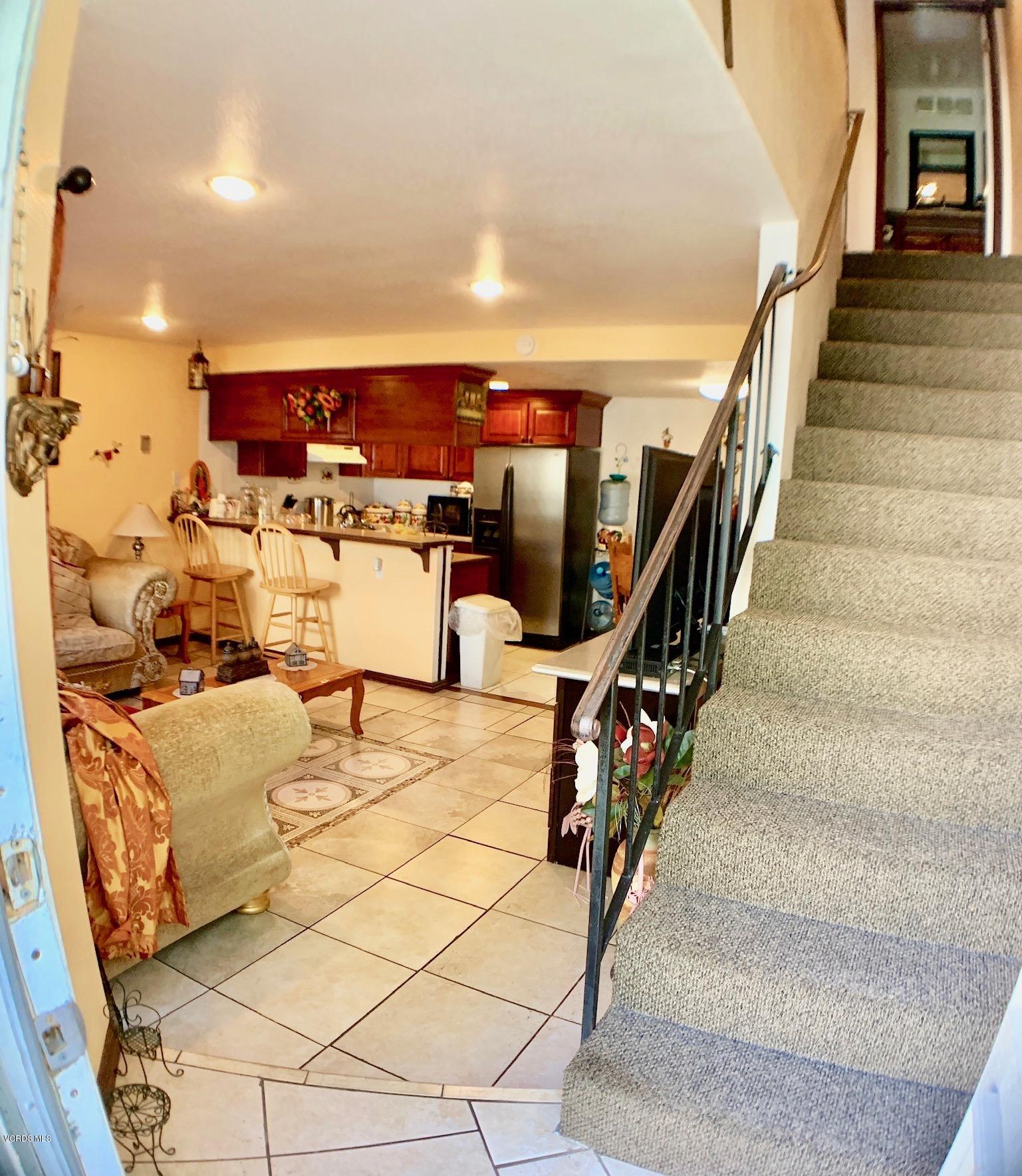 4562 Saviers Road Oxnard, CA 93033 - Photo 4 of 29 a view of a living room and entryway