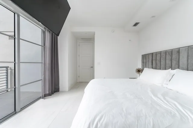 $2,040,000 | 155 East Boca Raton Road, Unit 820, Boca Raton, FL 33432