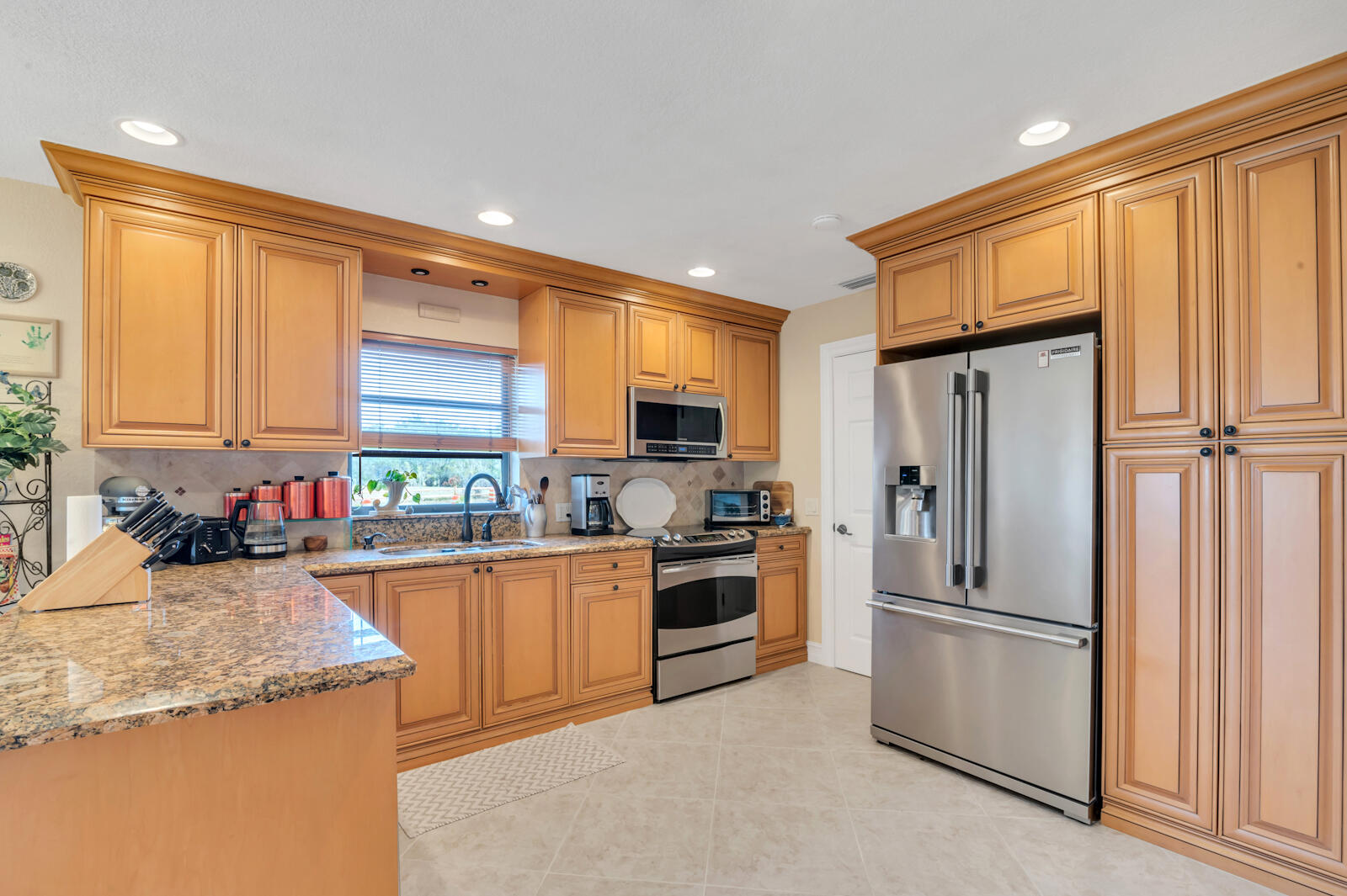 5801 Northwest 3rd Terrace Boca Raton, FL 33487 - Photo 12 of 33 12 Kitchen 02