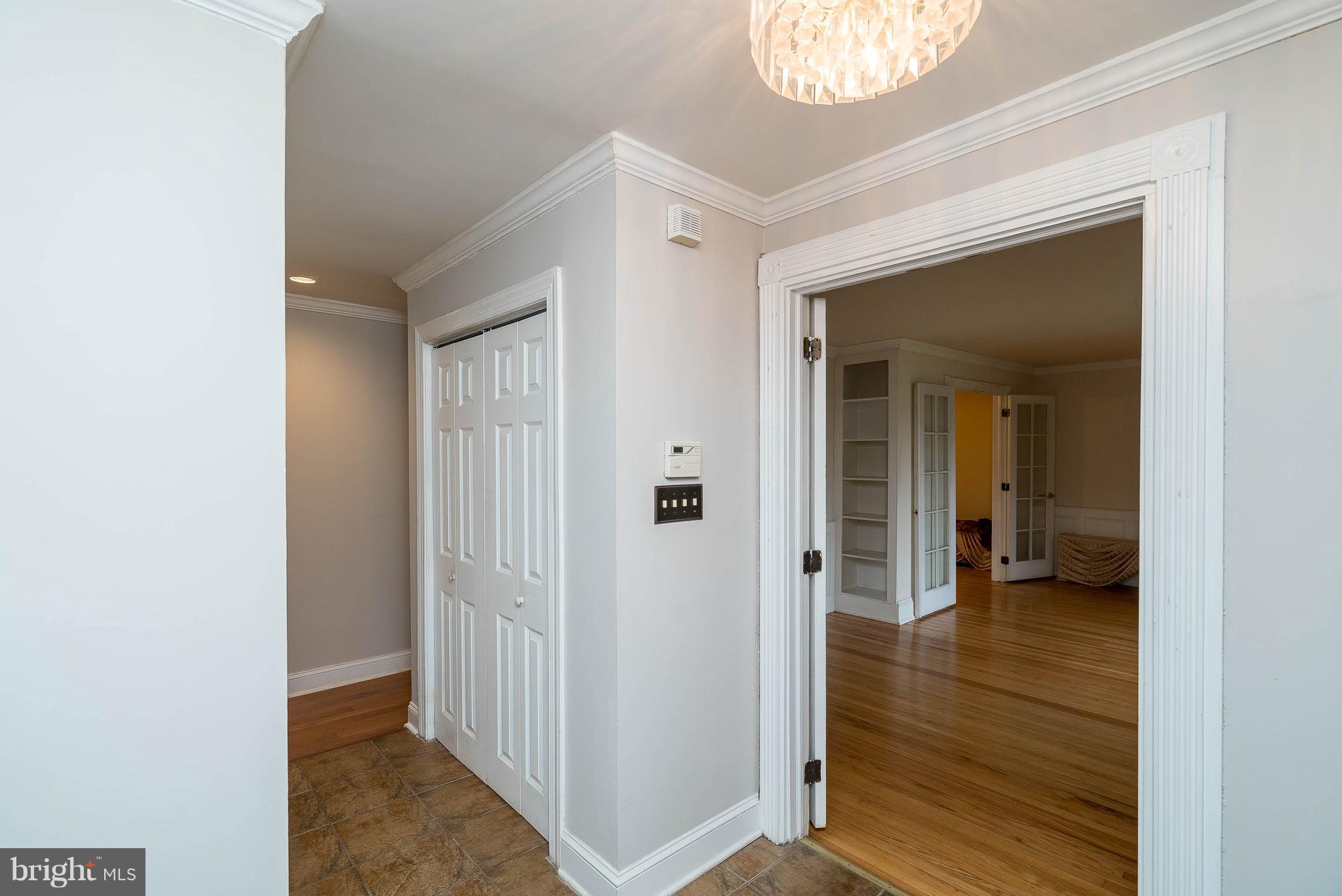 693 Cherry Tree Road Aston, PA 19014 - Photo 3 of 32 Gallery Image 3