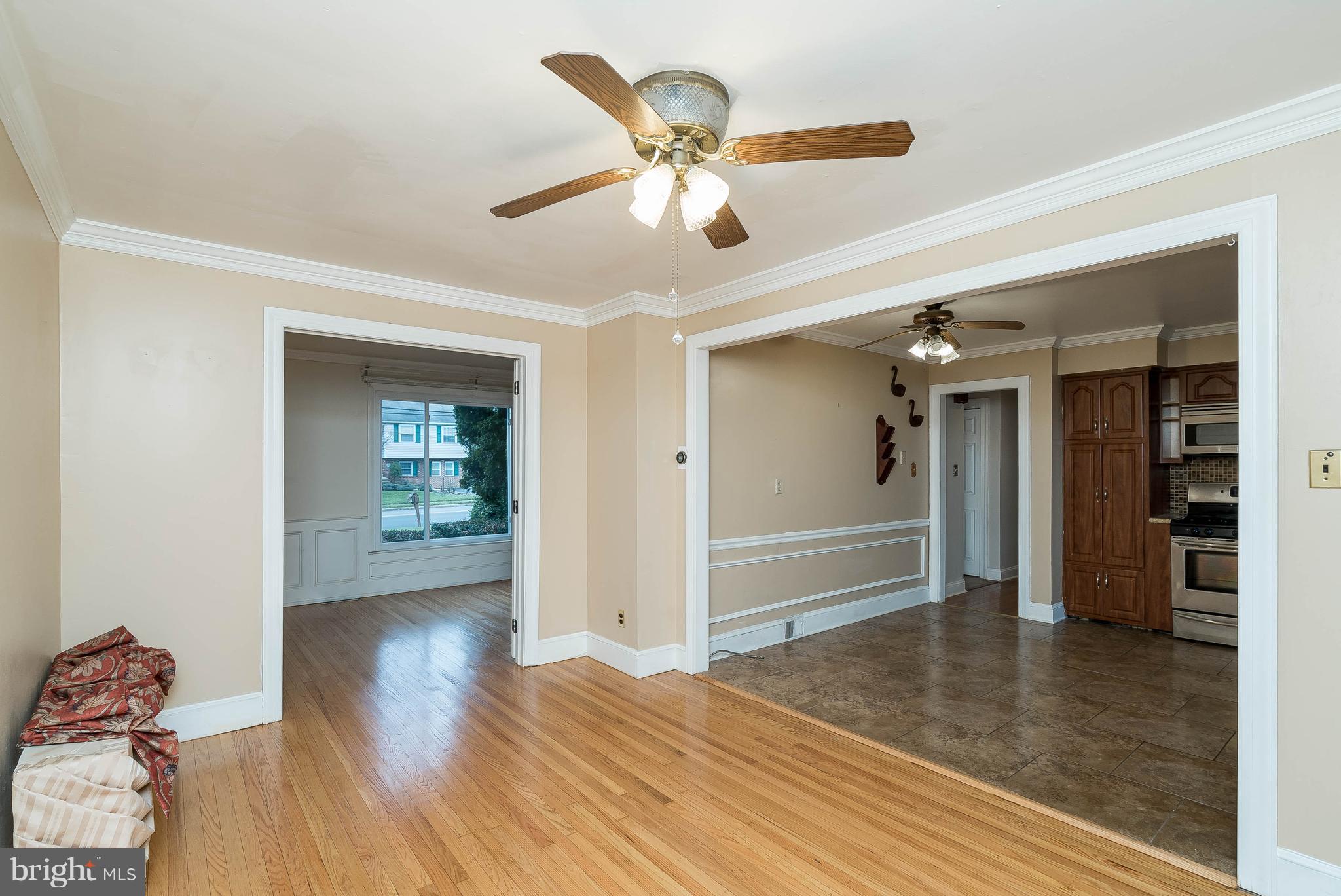 693 Cherry Tree Road Aston, PA 19014 - Photo 5 of 32 Gallery Image 5