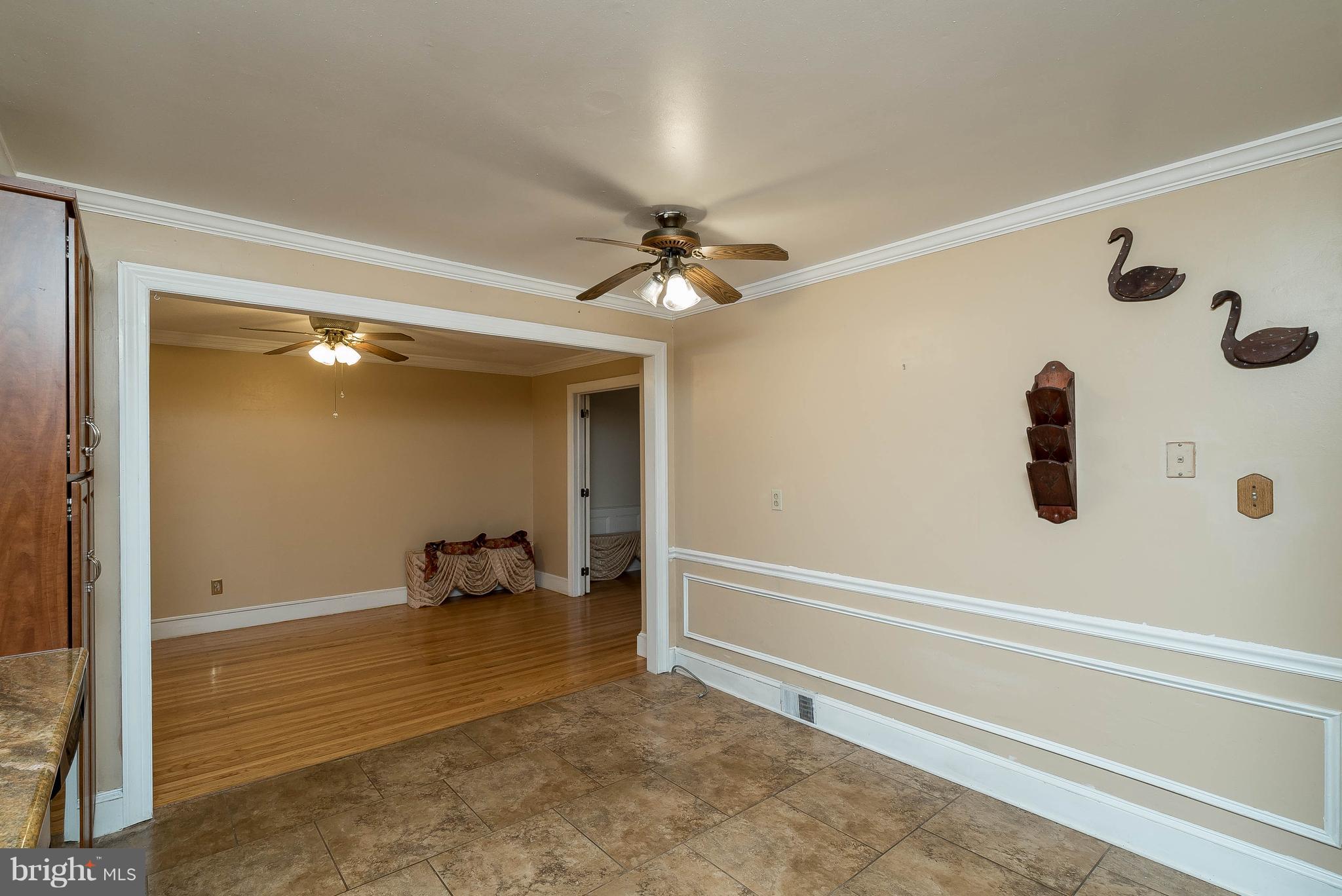 693 Cherry Tree Road Aston, PA 19014 - Photo 8 of 32 Gallery Image 8