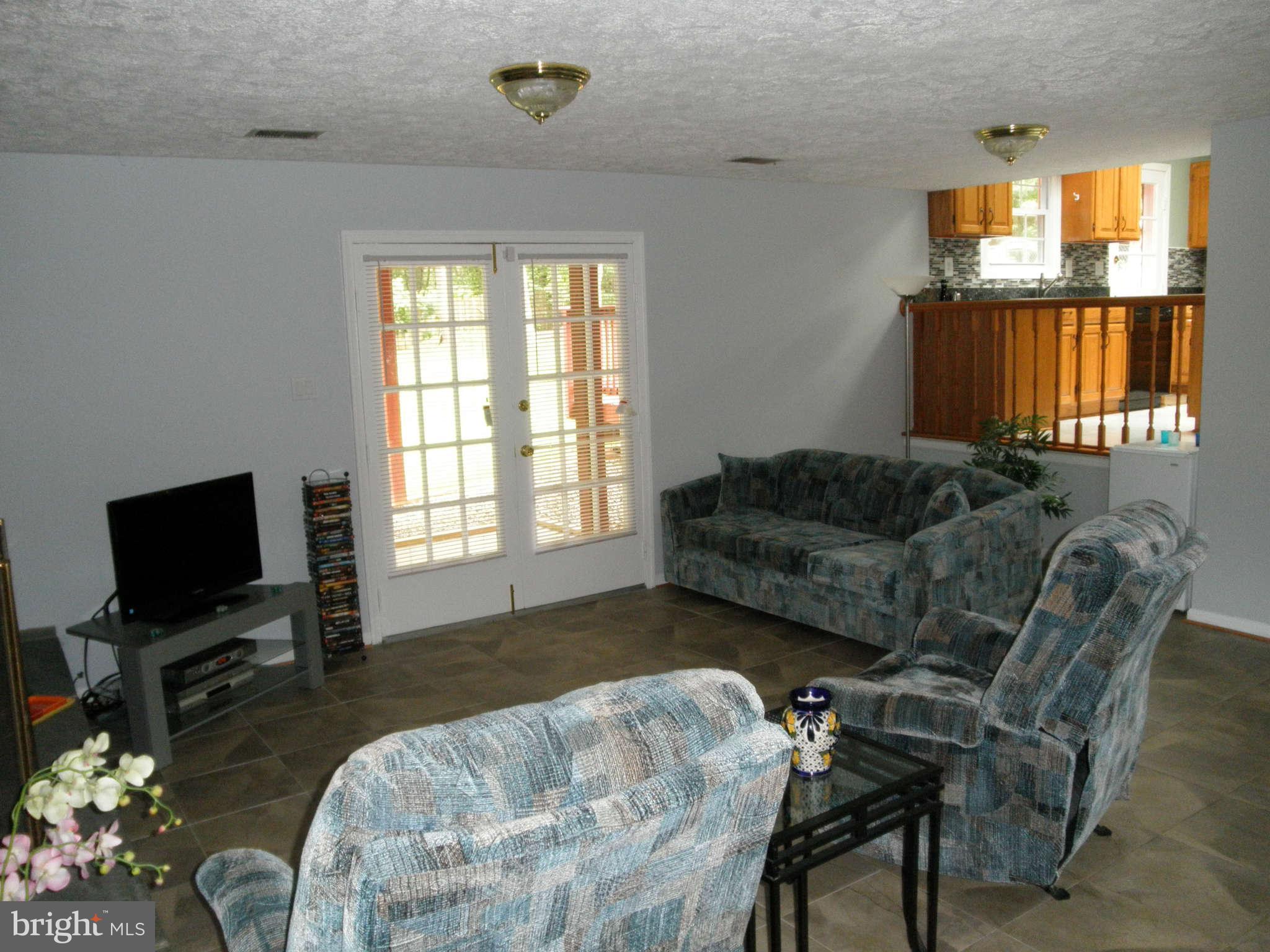 2009 Cradock Street Silver Spring, MD 20905 - Photo 18 of 28 Family Room - View 2