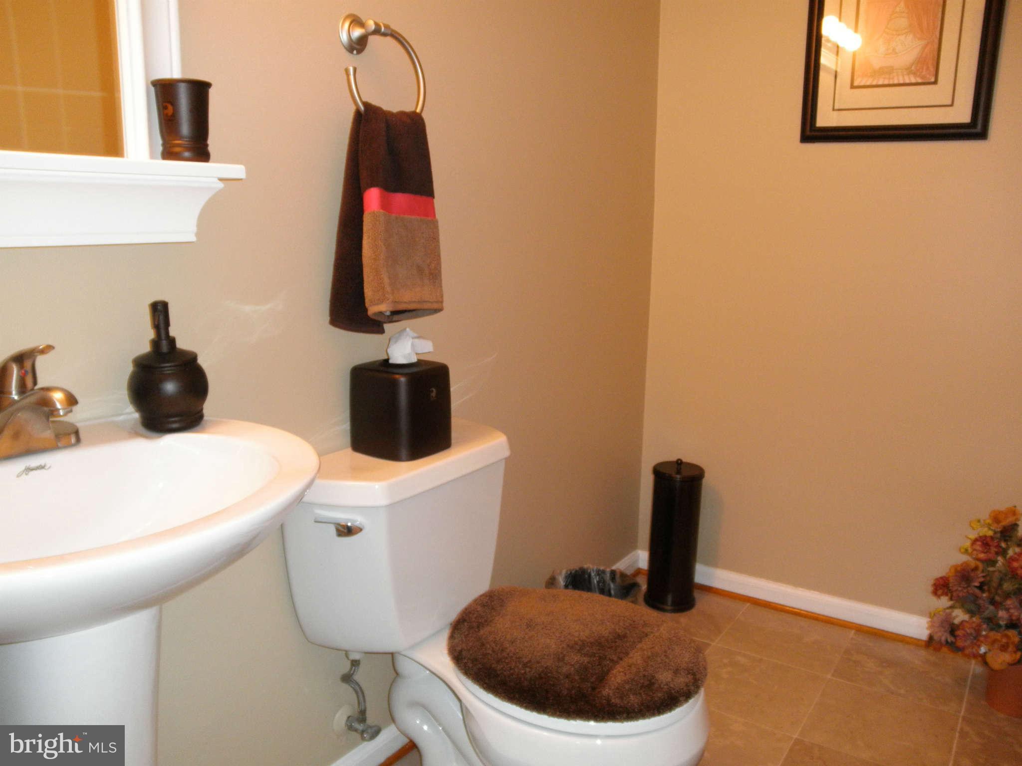 2009 Cradock Street Silver Spring, MD 20905 - Photo 19 of 28 Bath