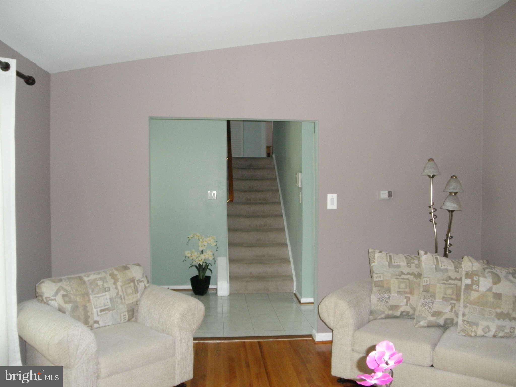 2009 Cradock Street Silver Spring, MD 20905 - Photo 5 of 28 Living room view 1